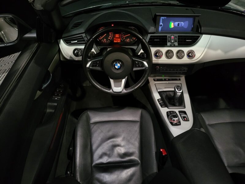 B.M.W. Z4 Roadster 2009BMW Z4 sDrive 23 i  204cv / ROADSTER / ENTRETIEN BMW