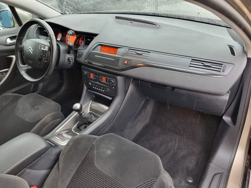 CITROEN C5 tourer 2.0 HDi 140 confort 