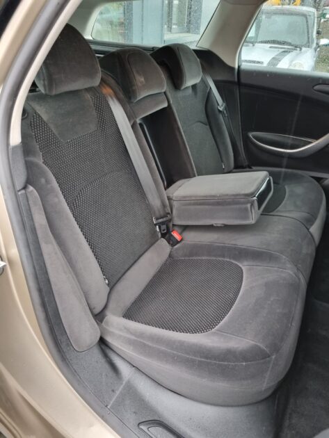 CITROEN C5 tourer 2.0 HDi 140 confort 