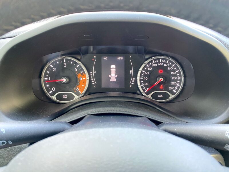 JEEP RENEGADE 1.6 MULTIJET 120 Cv 1ERE MAIN / BROOKLYN LIMITED GPS BLUETOOTH REGULATEUR Garantie1an