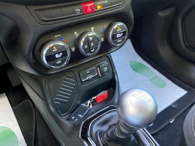 JEEP RENEGADE 1.6 MULTIJET 120 Cv 1ERE MAIN / BROOKLYN LIMITED GPS BLUETOOTH REGULATEUR Garantie1an