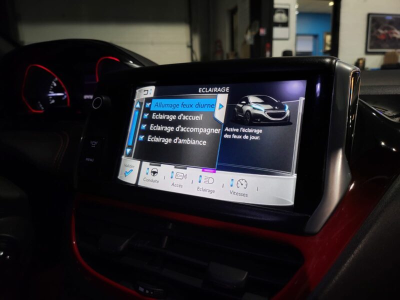 PEUGEOT 208 GTI 1.6 THP TOIT PANORAMIQUE / REGULATEUR / RADAR AR