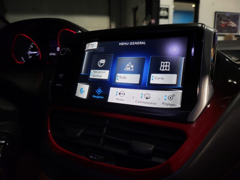 PEUGEOT 208 GTI 1.6 THP TOIT PANORAMIQUE / REGULATEUR / RADAR AR