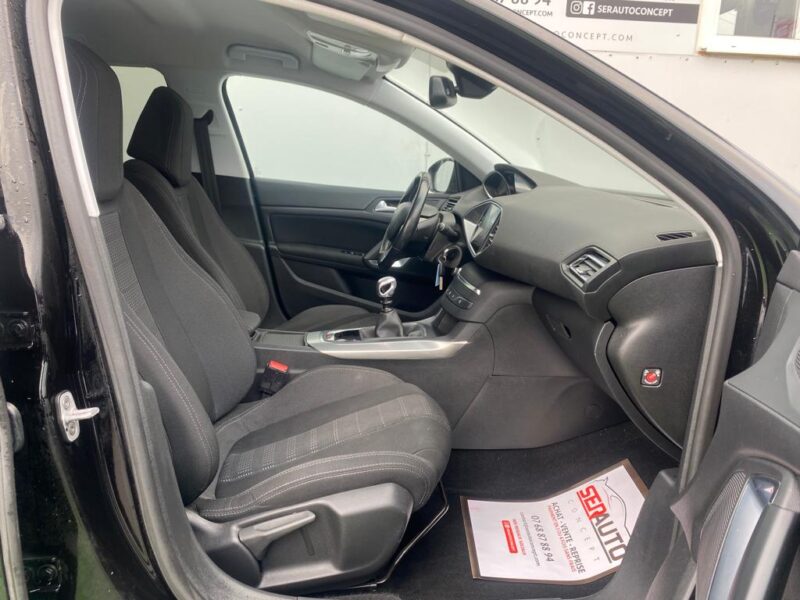 PEUGEOT 308 SW II 2015