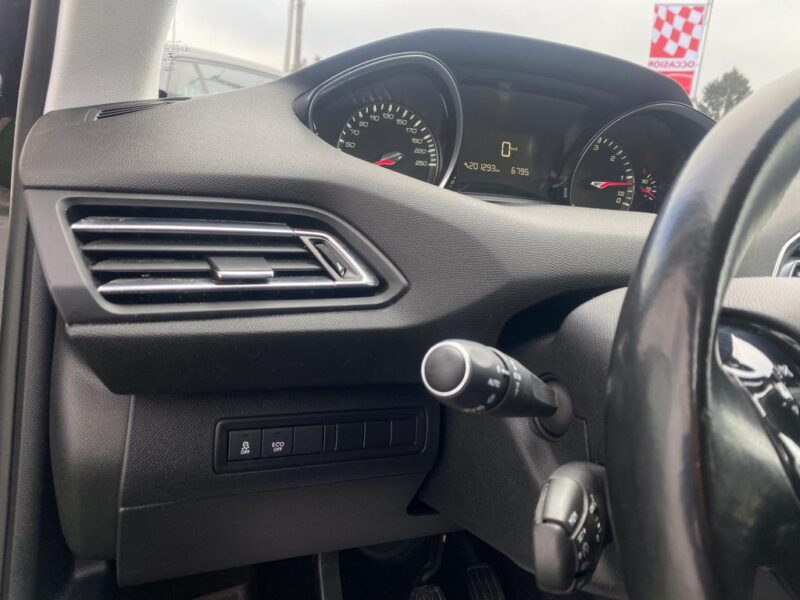 PEUGEOT 308 SW II 2015