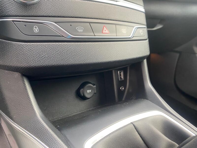 PEUGEOT 308 SW II 2015