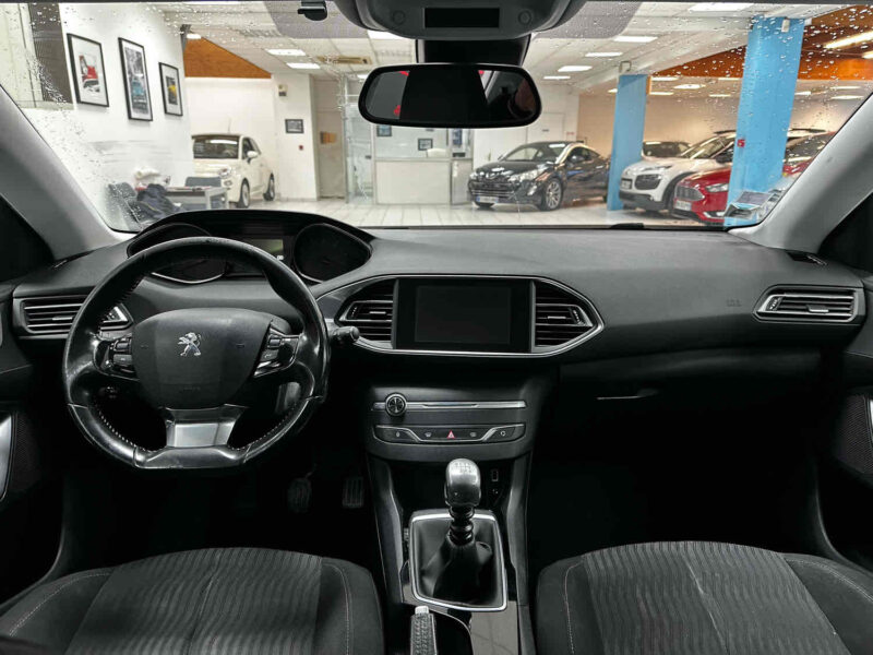 PEUGEOT 308 II 1.6 E-HDi 115 S&S Allure