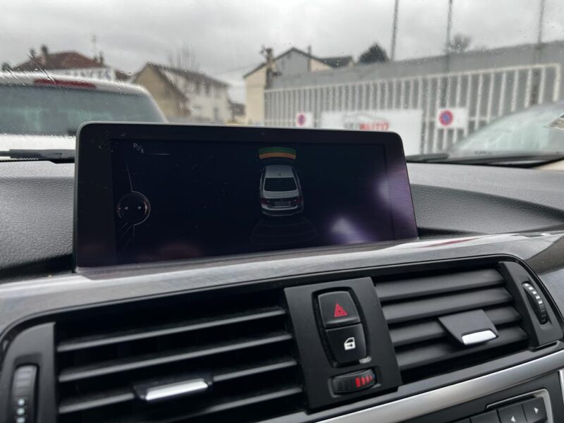 B.M.W. SERIE 3 F30 2015