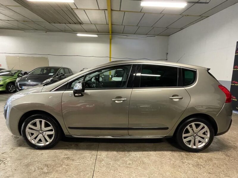 PEUGEOT 3008 2.0 HDi 16V Hybrid4 BMP6 S&S 163