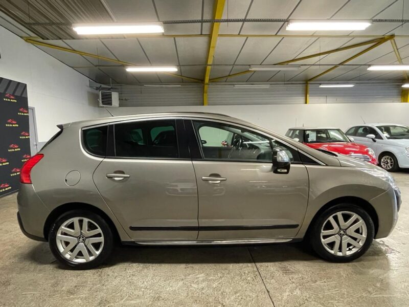 PEUGEOT 3008 2.0 HDi 16V Hybrid4 BMP6 S&S 163