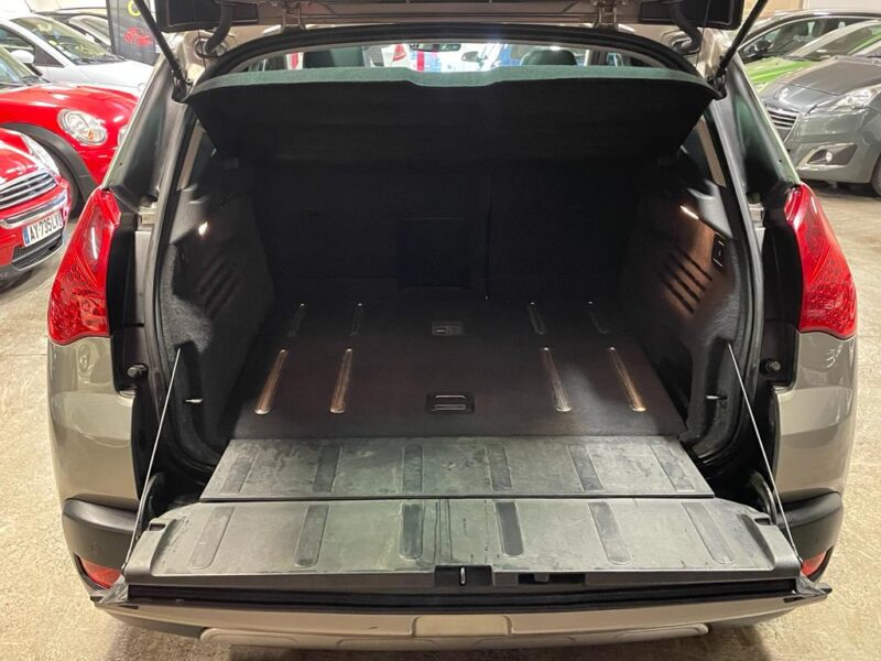 PEUGEOT 3008 2.0 HDi 16V Hybrid4 BMP6 S&S 163