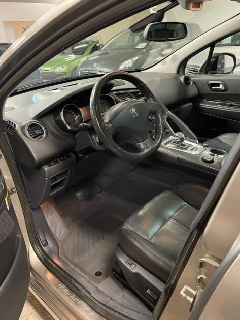 PEUGEOT 3008 2.0 HDi 16V Hybrid4 BMP6 S&S 163