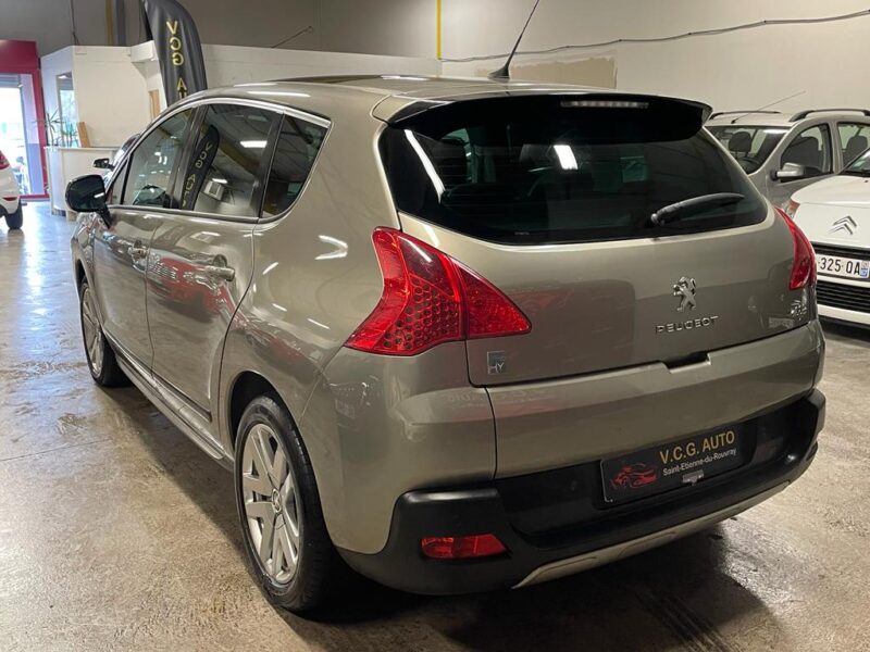 PEUGEOT 3008 2.0 HDi 16V Hybrid4 BMP6 S&S 163