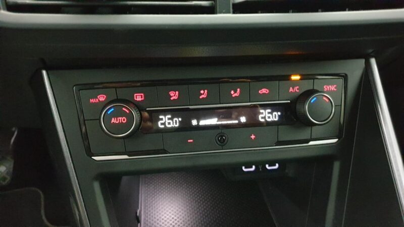 VOLKSWAGEN POLO 1.0 TSI 95CV R-LINE GARANTIE 12 MOIS