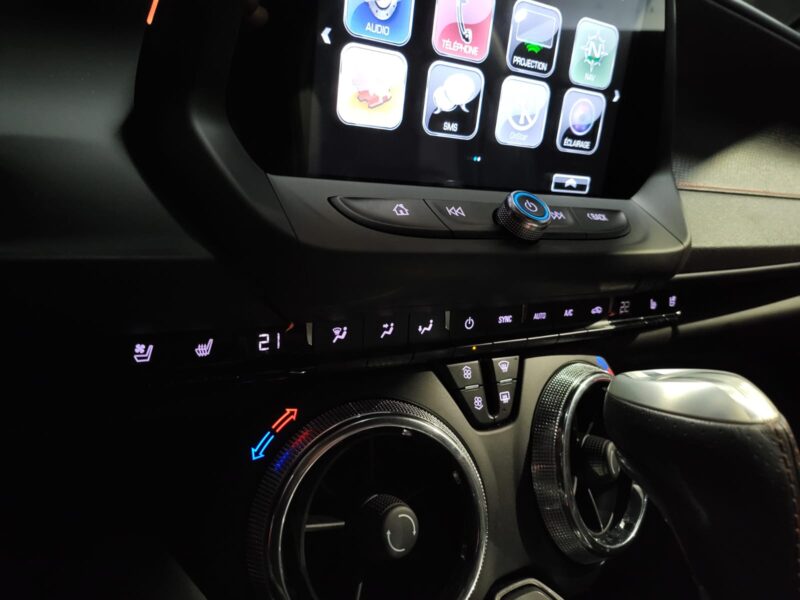 CHEVROLET CAMARO 6.2 V8 453CV FIFTY 50TH ANNIVERSAIRE TETE HAUTE / BOSE / APPLE CARPLAY