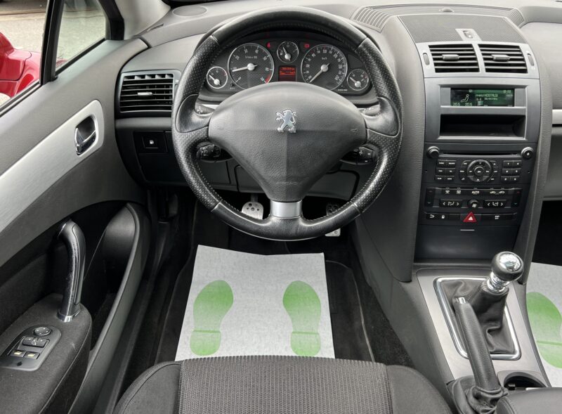 PEUGEOT 407 COUPE 2.2 163 CV PACK SPORT / TOIT OUVRANT XENONS ATTELAGES BVM6 - Garantie1an