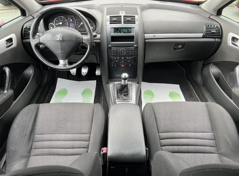 PEUGEOT 407 COUPE 2.2 163 CV PACK SPORT / TOIT OUVRANT XENONS ATTELAGES BVM6 - Garantie1an