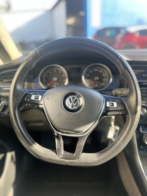 VOLKSWAGEN GOLF VII 2013