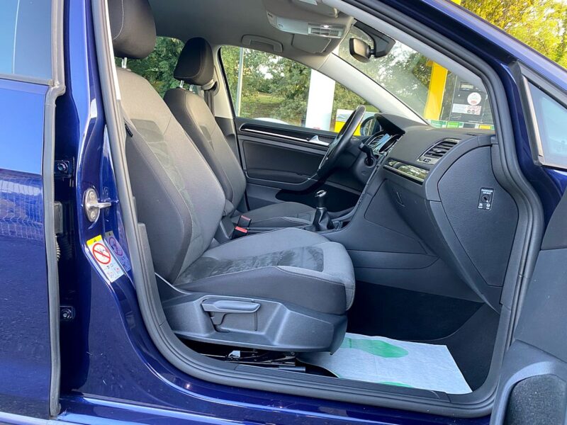 VOLKSWAGEN GOLF VII 2017