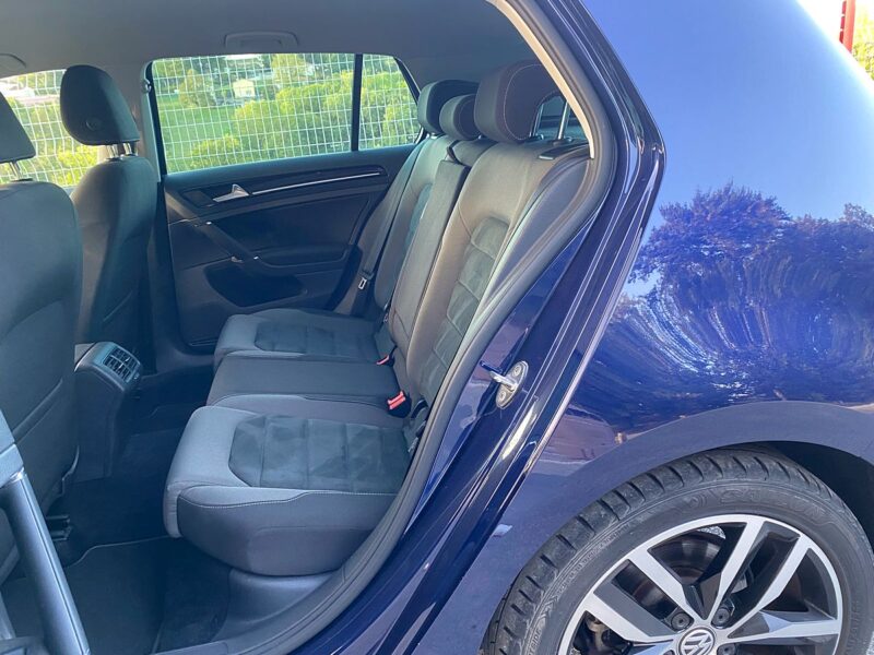 VOLKSWAGEN GOLF VII 2017