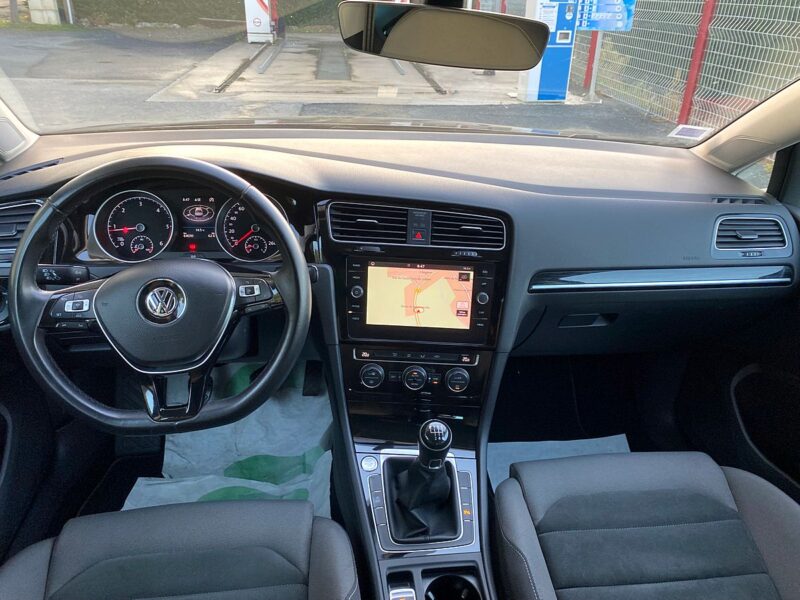 VOLKSWAGEN GOLF VII 2017