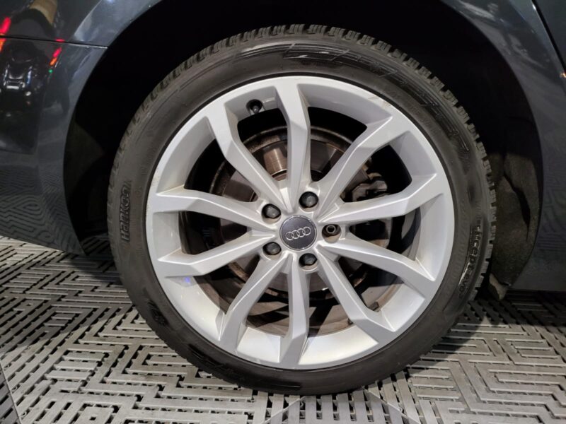 AUDI A4 2.0 TFSI 190cv /DESIGN LUXE /VOLANT MEPLAT