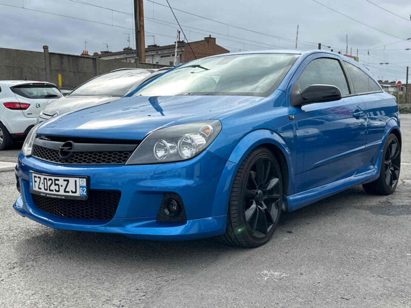 OPEL ASTRA OPC 241 CV 