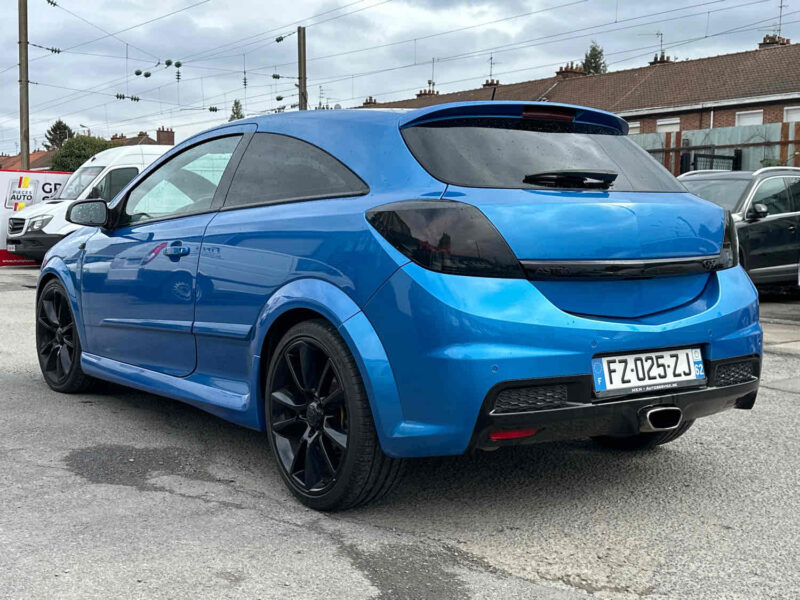 OPEL ASTRA OPC 241 CV 