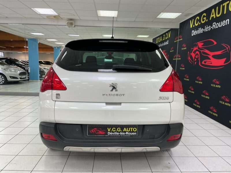 PEUGEOT 3008 2013