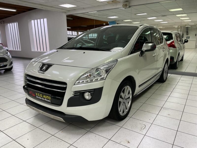 PEUGEOT 3008 2013
