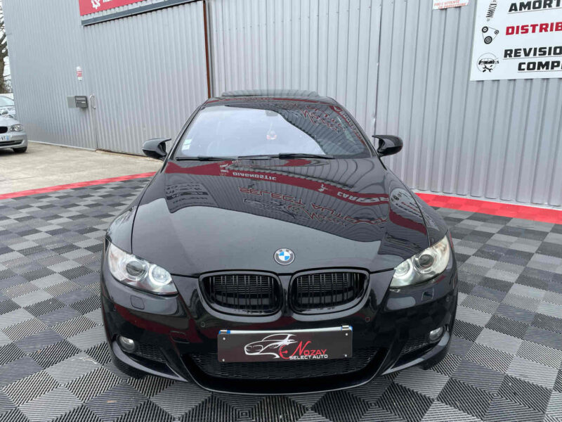 B.M.W. SERIE 3 2010