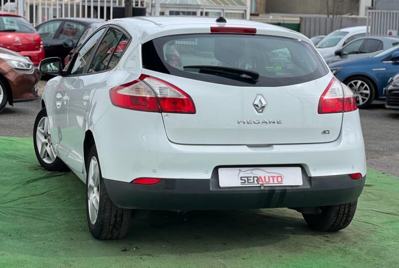 RENAULT MEGANE III  2014