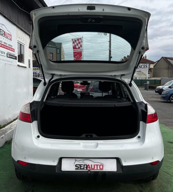 RENAULT MEGANE III  2014