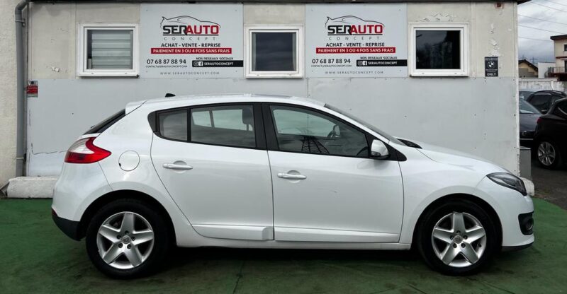 RENAULT MEGANE III  2014