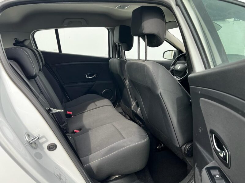 RENAULT MEGANE III  2014