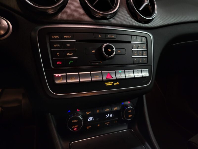 MERCEDES CLASSE GLA 250 4-MATIC 211cv SENSATION / APPLE CARPLAY