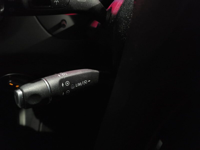 MERCEDES CLASSE GLA 250 4-MATIC 211cv SENSATION / APPLE CARPLAY