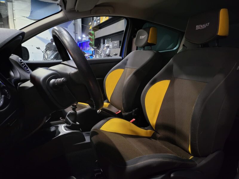 RENAULT CLIO III 3 RS CUP Blue MONAKO Phase 2 2.0 201cv R.S FR HISTORIQUE COMPLET DEPUIS 2010