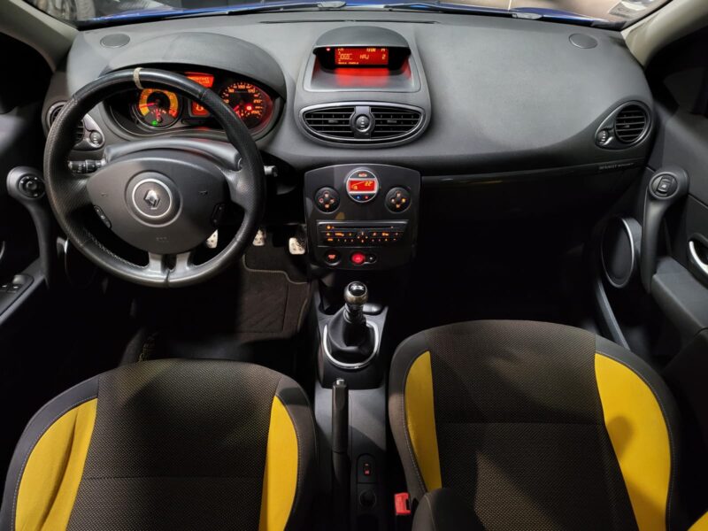 RENAULT CLIO III 3 RS CUP Blue MONAKO Phase 2 2.0 201cv R.S FR HISTORIQUE COMPLET DEPUIS 2010