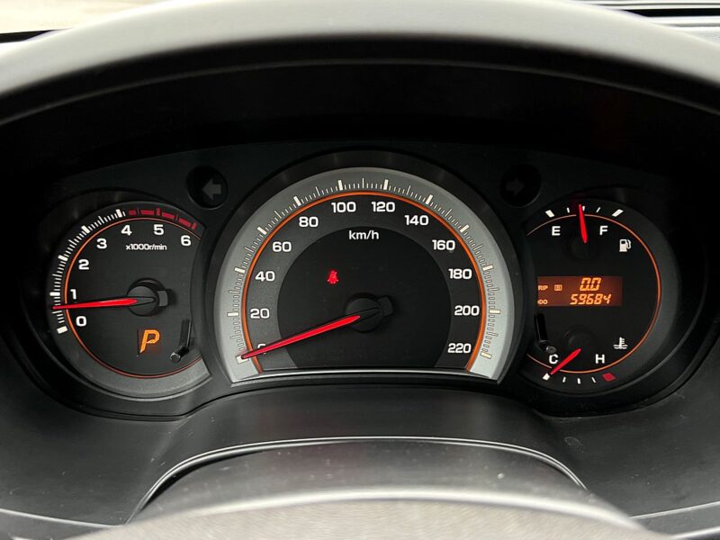 ISUZU D-MAX 3.0 TD 163 Cv 4WD DOUBLE CABINE 5 PLACES BOITE AUTO GPS ATTELAGE 59 600 Kms Garantie1an