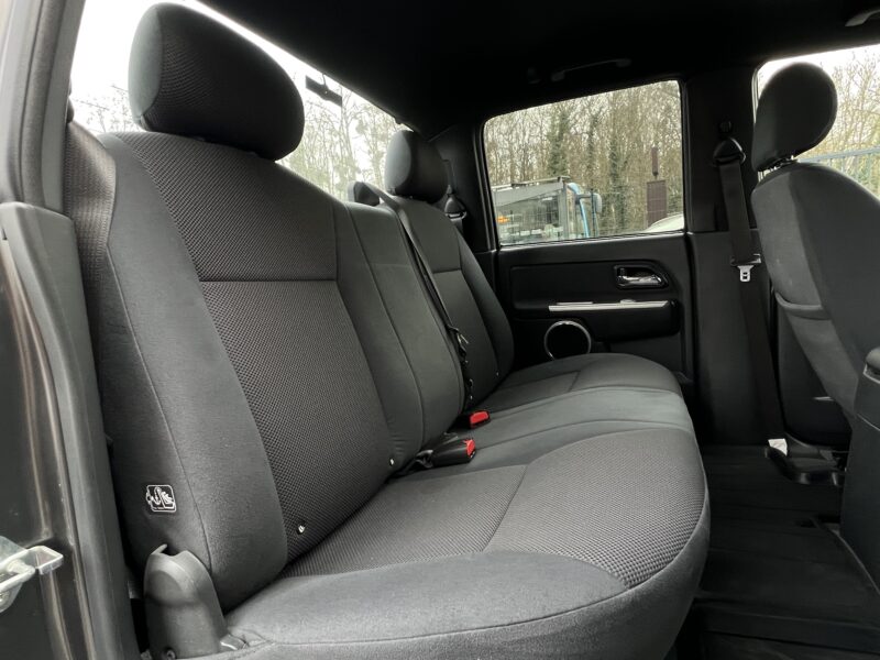 ISUZU D-MAX 3.0 TD 163 Cv 4WD DOUBLE CABINE 5 PLACES BOITE AUTO GPS ATTELAGE 59 600 Kms Garantie1an