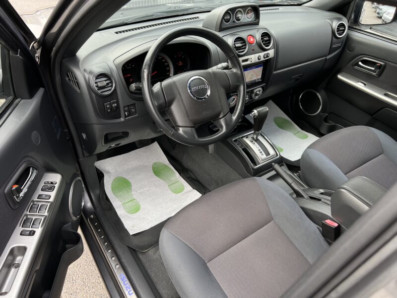 ISUZU D-MAX 3.0 TD 163 Cv 4WD DOUBLE CABINE 5 PLACES BOITE AUTO GPS ATTELAGE 59 600 Kms Garantie1an