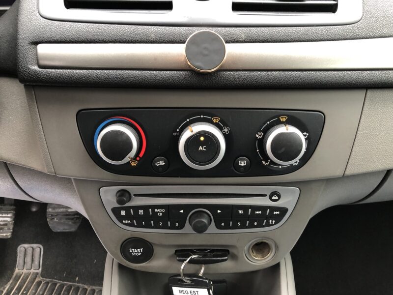 RENAULT MEGANE 2010