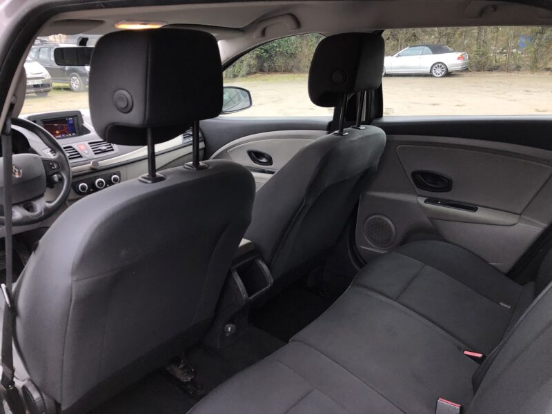RENAULT MEGANE 2010