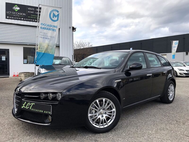 ALFA ROMEO 159 SW - 1.9 JTD 120cv SELECTIVE * DISTRIBUTION NEUVE * GARANTIE 6 MOIS