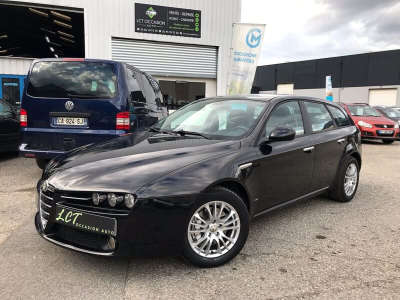 ALFA ROMEO 159 SW - 1.9 JTD 120cv SELECTIVE * DISTRIBUTION NEUVE * GARANTIE 6 MOIS