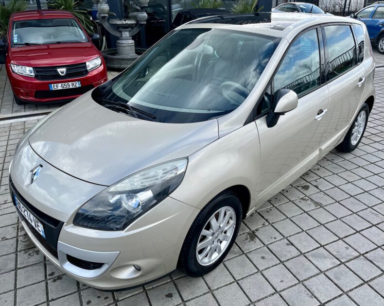 RENAULT SCÉNIC III 2010