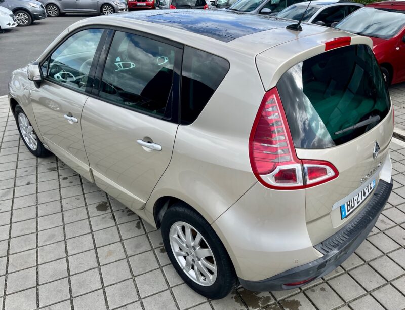 RENAULT SCÉNIC III 2010