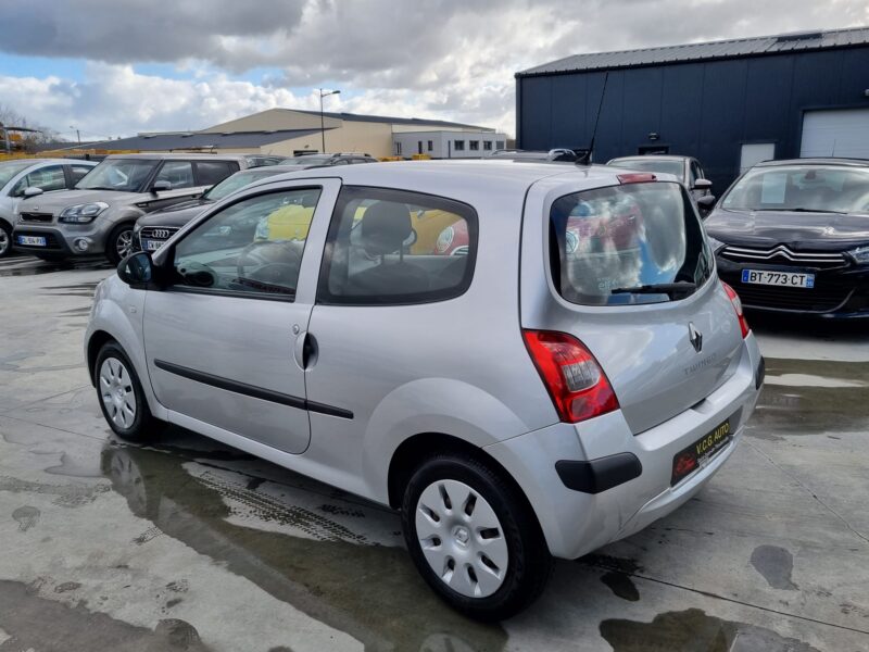 RENAULT TWINGO II 1.2 16V 75 Authentique