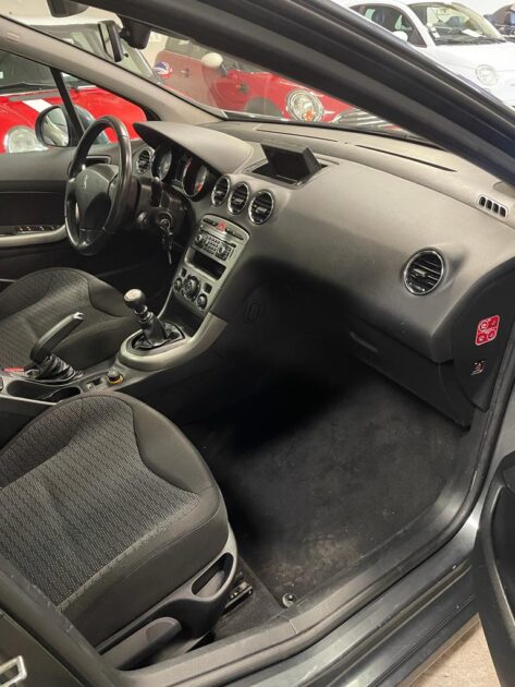 PEUGEOT 308 SW 2.0 HDi 136 Premium